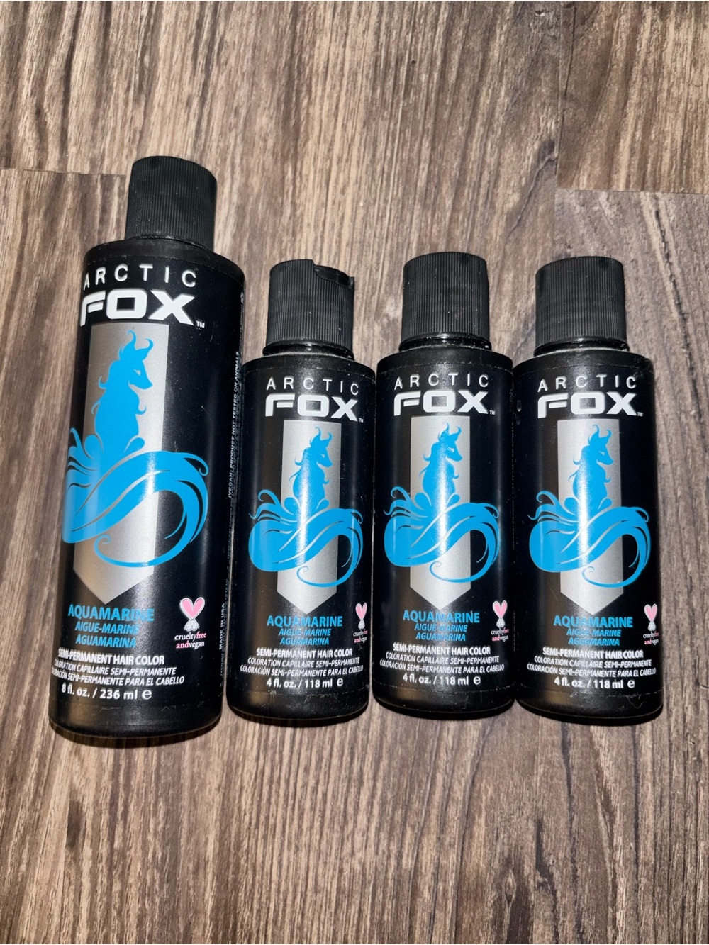 Aquamarine Arctic Fox Hair Dye Bundle